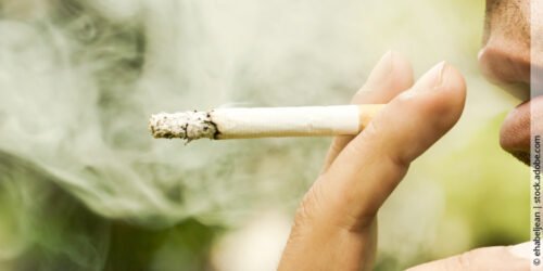 Zigaretten und Hashimoto: Die Auswirkungen des Rauchens auf die Schilddrüse und wirksame Strategien zur Raucherentwöhnung